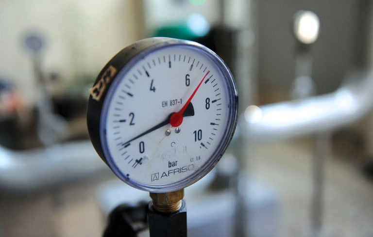 RADET moare, dar nu se predă