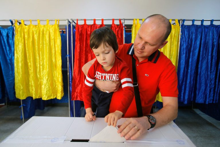 ALEGERI PREZIDENȚIALE 2019: Record absolut de prezență în Diaspora. 45,8% au votat Iohannis