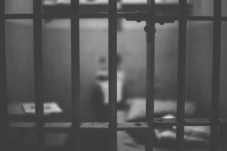Trei deținuți au murit în urma unui incendiu la Penitenciarul Satu Mare Trei deținuți au murit în urma unui incendiu la Penitenciarul Satu Mare
