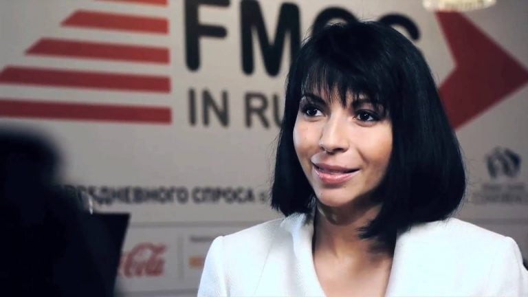 O româncă a fost numită director general la nivel internațional al brandului Avon O româncă a fost numită director general la nivel internațional al brandului Avon