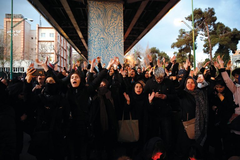 Iranul, prin lentila național-comunismului Iranul, prin lentila național-comunismului