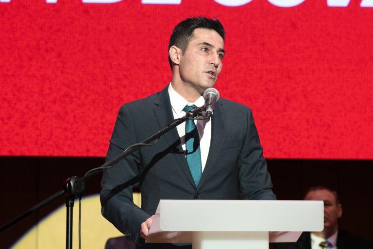 Claudiu Manda: Cîțu e mai slab decât Orban, mai toxic pentru democrație
