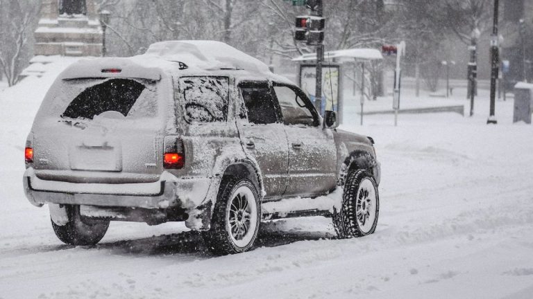 Cod portocaliu în București: ISU recomandă evitarea călătoriilor