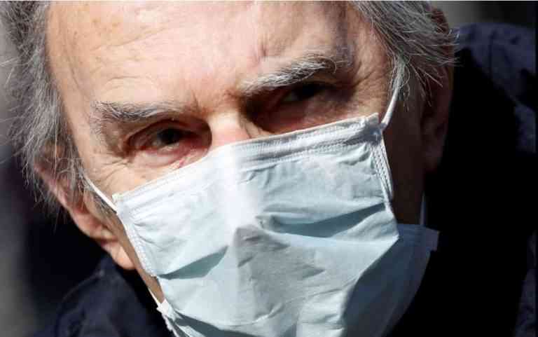 Un italian în vârstă de 101 ani, externat din spital după ce s-a vindecat de Covid-19