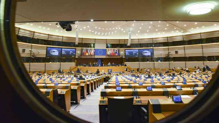 Primul deces în Parlamentul European din cauza infecției cu noul coronavirus. Avea 40 de ani și nicio boală