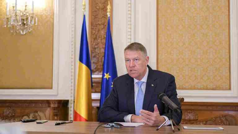 Iohannis: 15 milioane de măști și 500.000 de combinezoane vor ajunge în România Iohannis: 15 milioane de măști și 500.000 de combinezoane vor ajunge în România