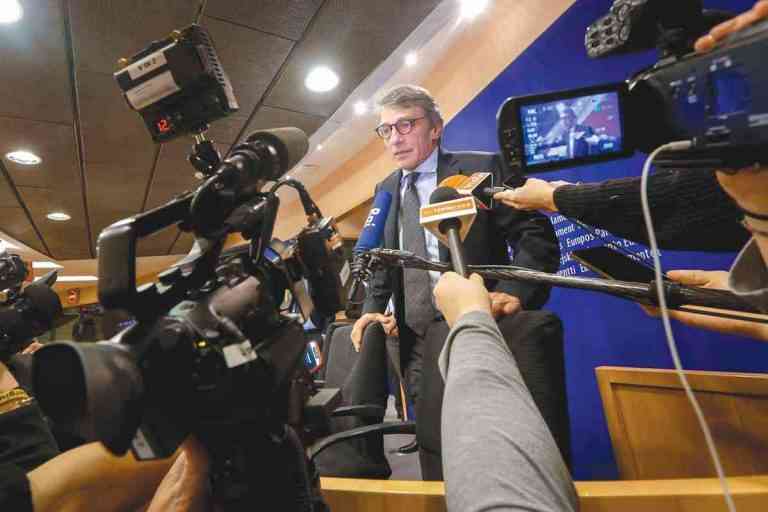 Euro-epidemia pe ruta Bruxelles-Strasbourg