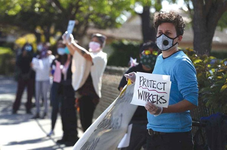 Recesiunea, un cost asumat al izolării