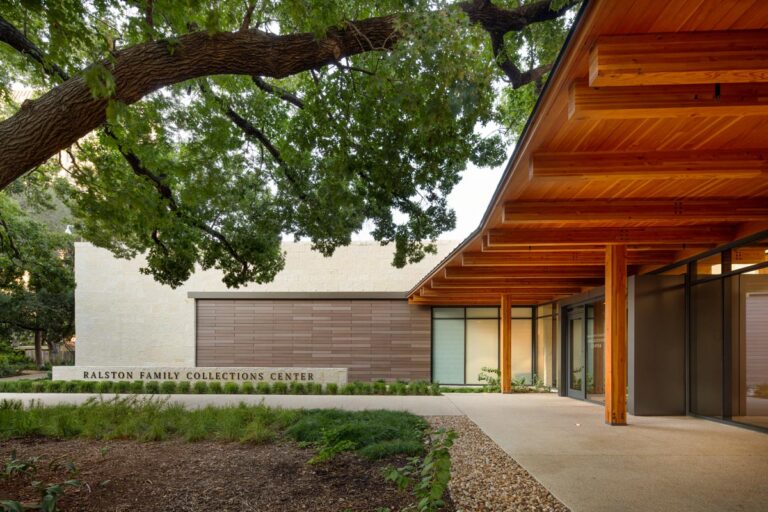 The Alamo Exhibit - San Antonio TX