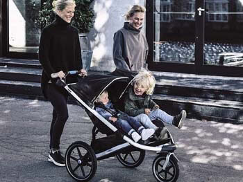 6. Thule Urban Glide 2 Jogging Stroller