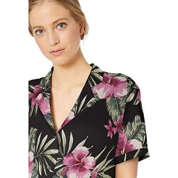 8. Amazon Brand - 28 Palms Women's Loose-Fit 100% Silk Tropical Hawaiian Shirt