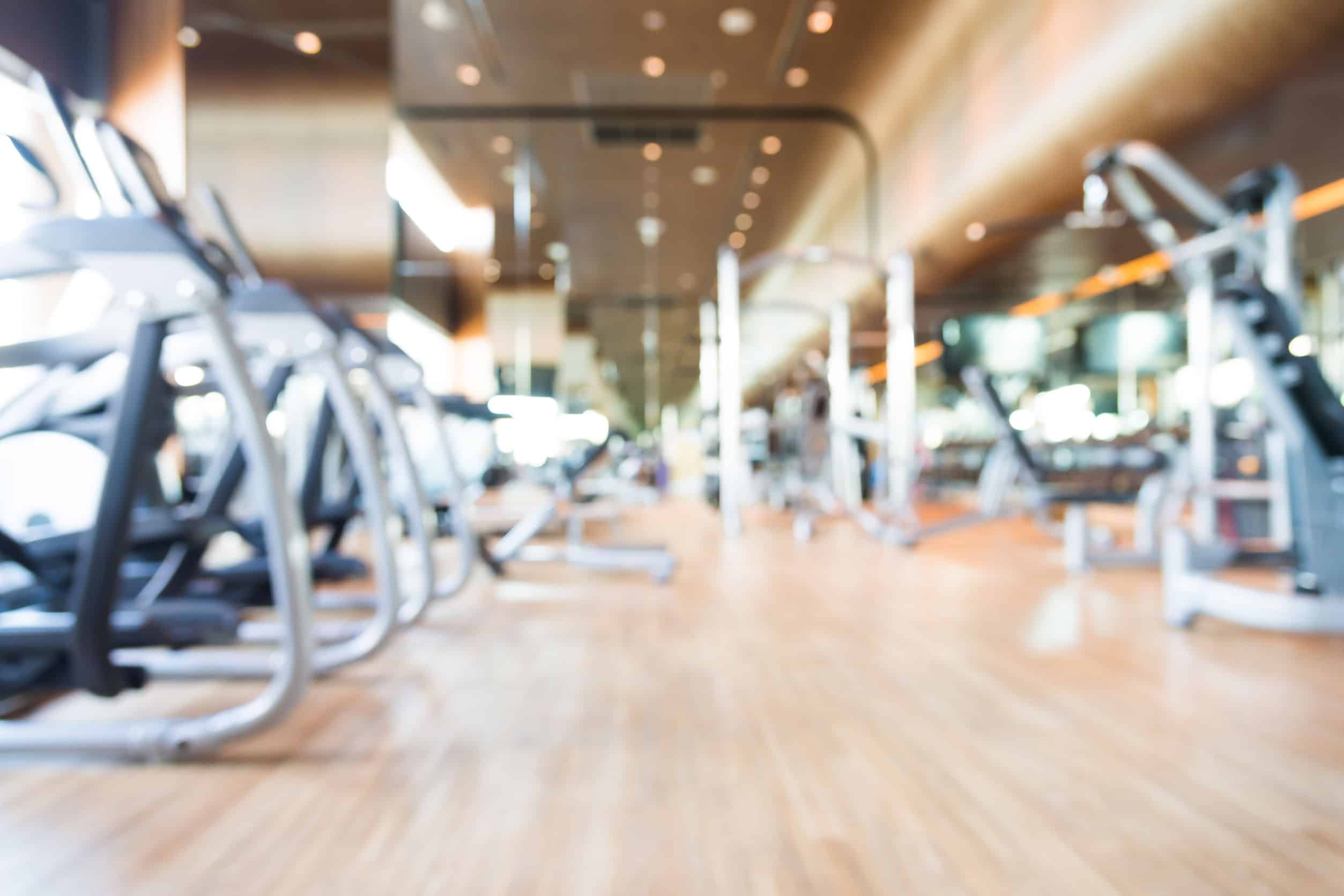 Gimnasios y centros deportivos