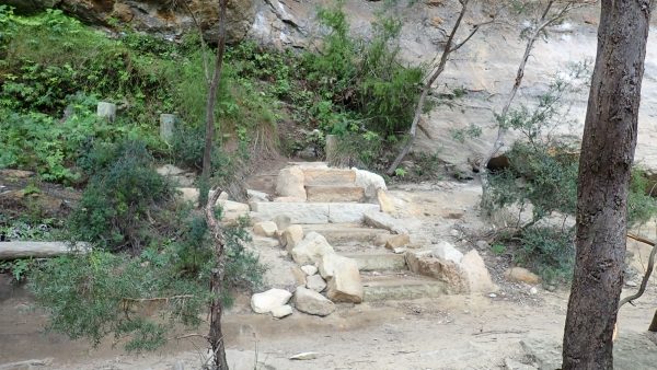 porters pass Centennial Glen