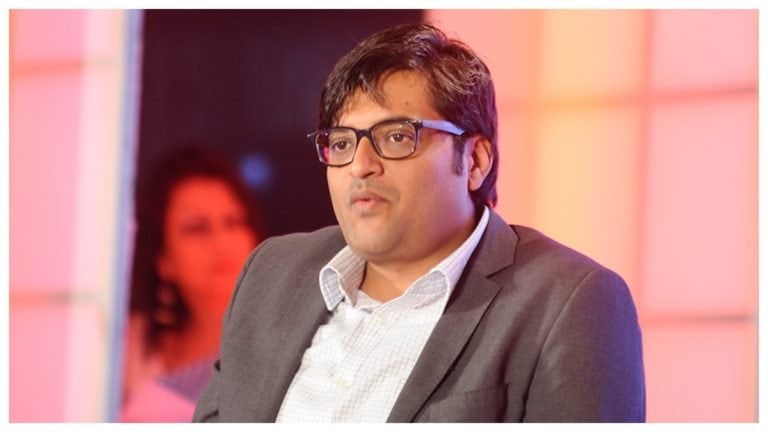 Congress says Arnab gone insane, Youth Congress files cases Congress says Arnab gone insane, Youth Congress files cases