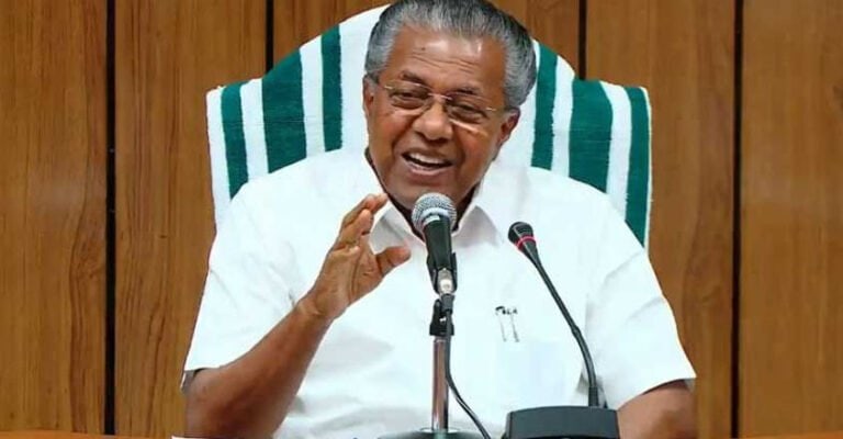 CM Pinarayi writes to UP CM demands better treatment for Siddique Kappan CM Pinarayi writes to UP CM demands better treatment for Siddique Kappan