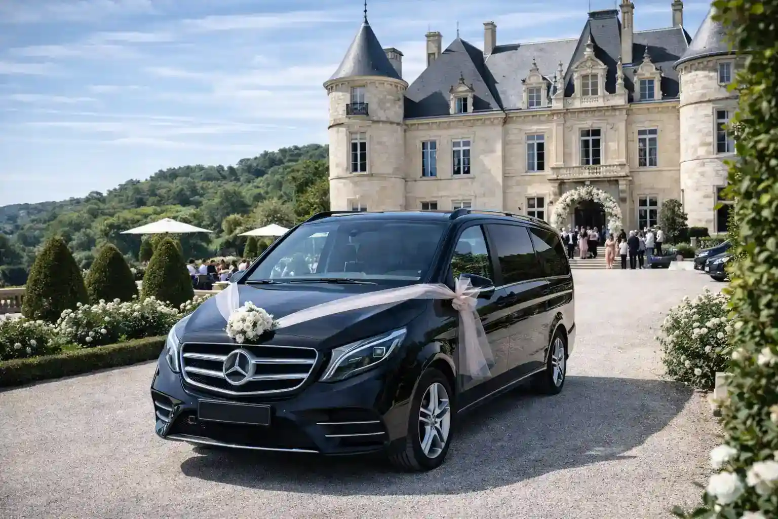 Wedding guest shuttle Mercedes V-Class arriving at Château wedding venue