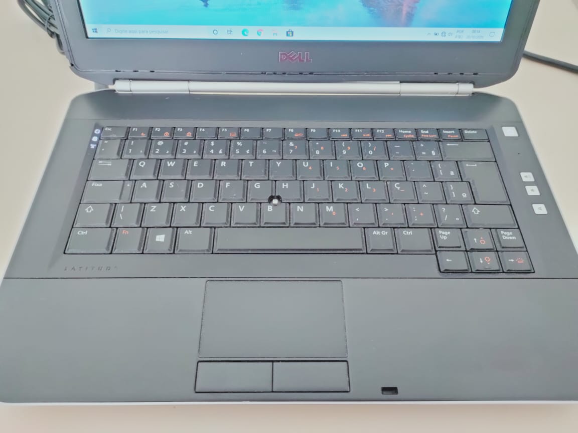 Notebook Dell Latitude E5450 – Intel i5@3.2Ghz – 6.0GB RAM – HD 500 GB – Tela HD 14
