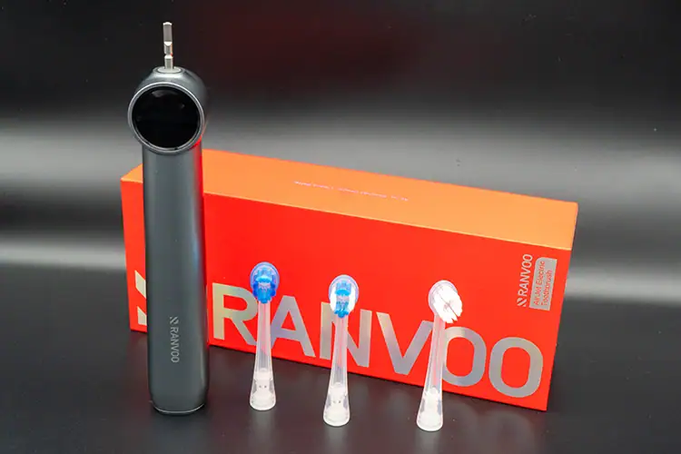 バブル電動歯ブラシ【RANVOO「AirBlast」】 毎分22万個のバブルが歯間を制覇！「RANVOO AirBlast 電動歯ブラシ」で