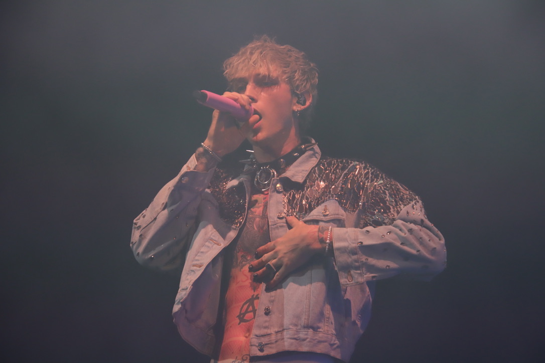 Machine Gun Kelly at the Mohegan Sun Arena on October 31, 2021