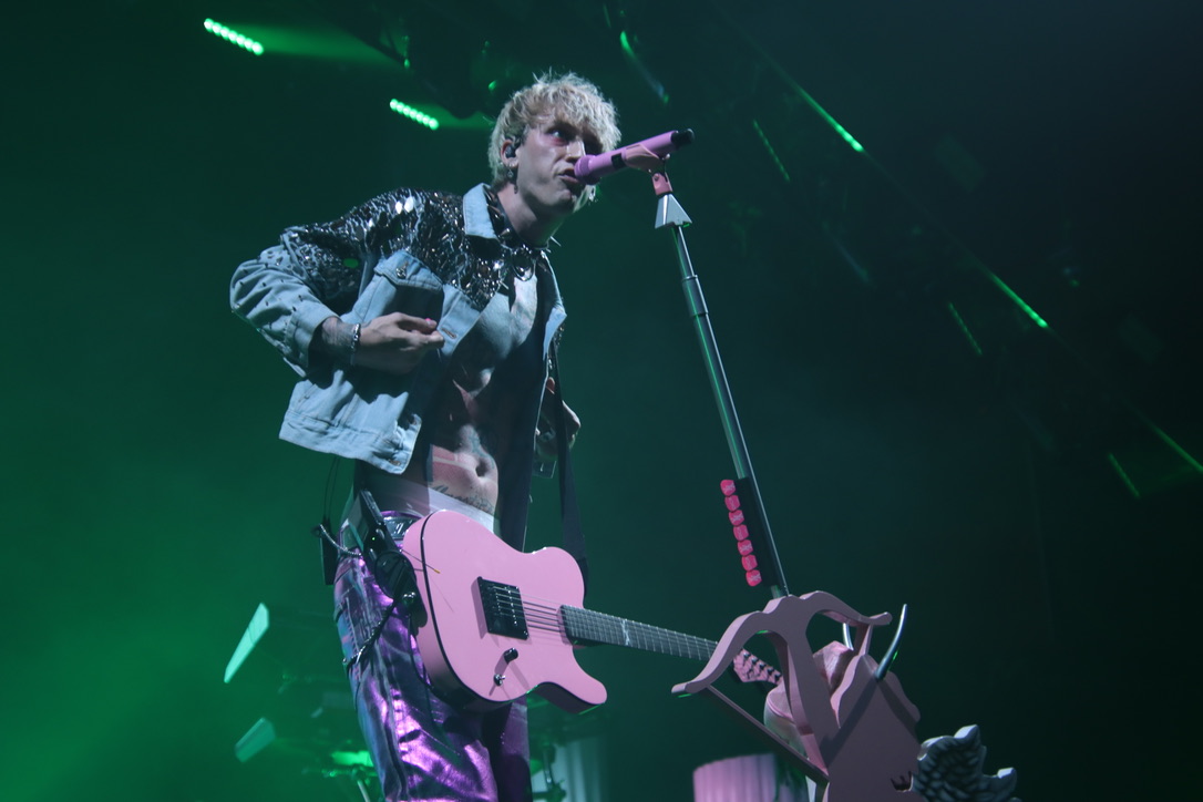 Machine Gun Kelly at the Mohegan Sun Arena on October 31, 2021