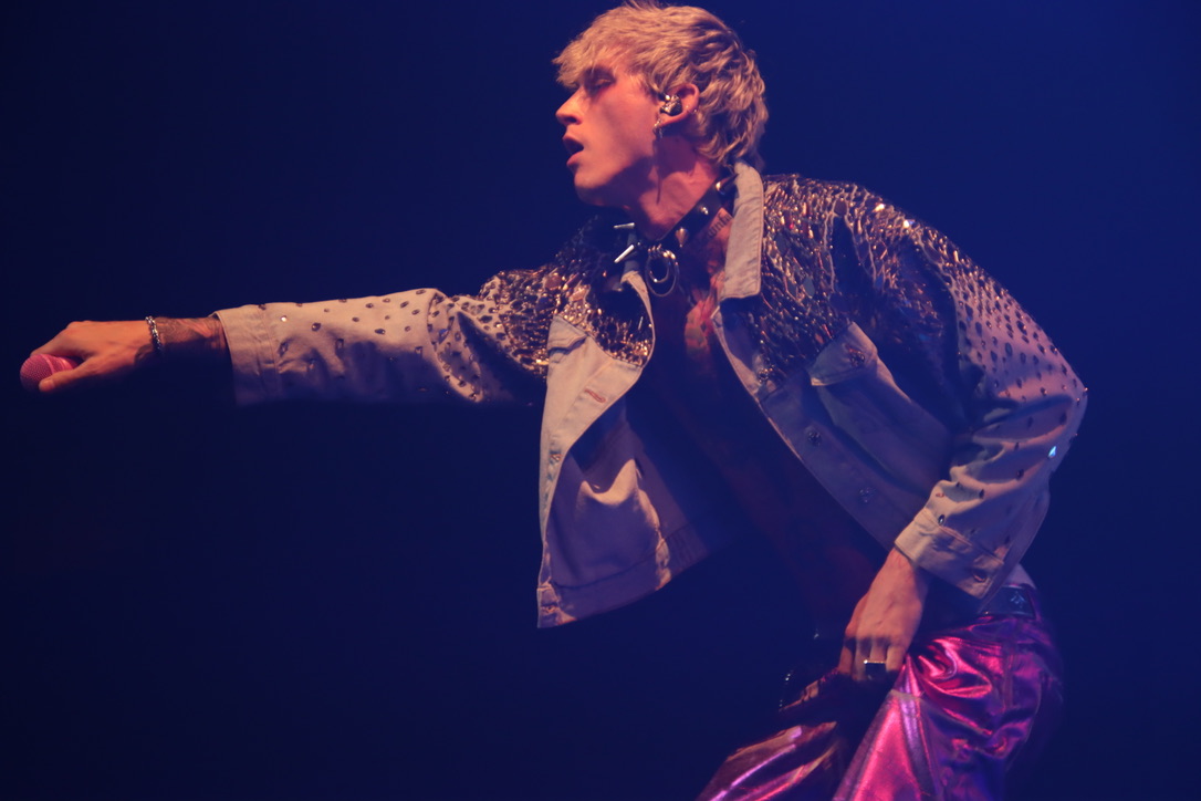 Machine Gun Kelly at the Mohegan Sun Arena on October 31, 2021