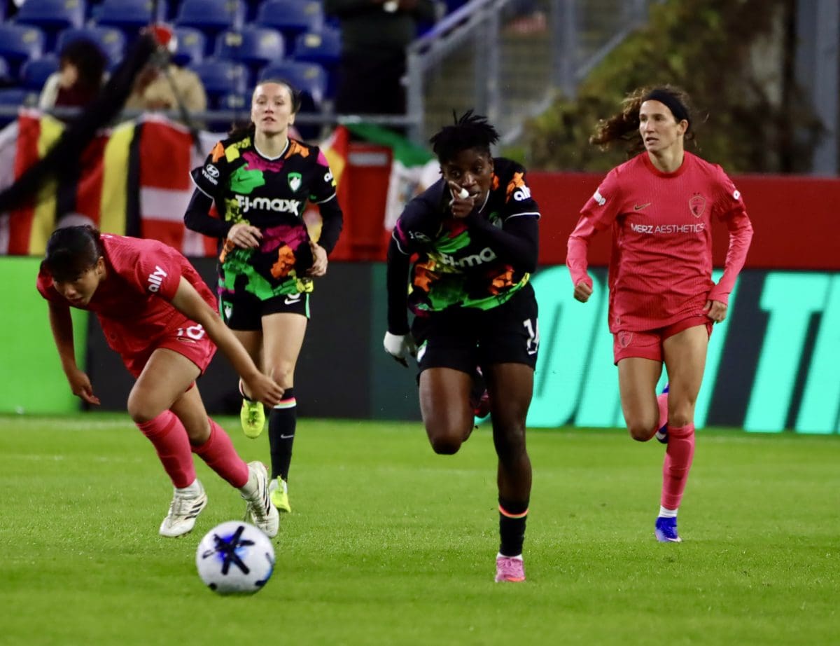Boston Legacy FC VS North Carolina Courage at Gillette Stadium in Foxborough, Massachusetts on April 29, 2026.
