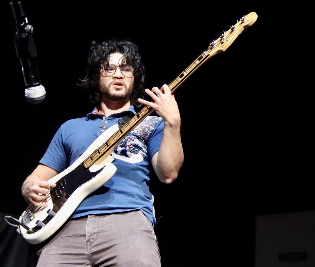 Sitting on Stacy at Mohegan Sun Arena on 2/15/2024
