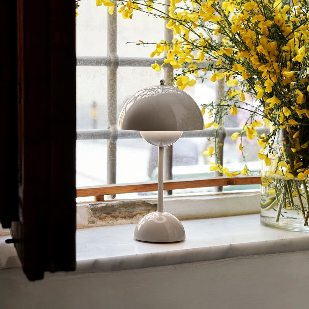 Tischleuchte FLOWERPOT PORTABLE VP9