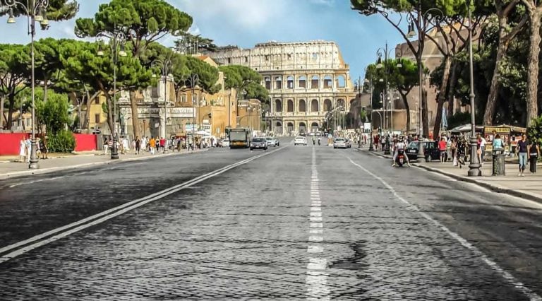 ROMA