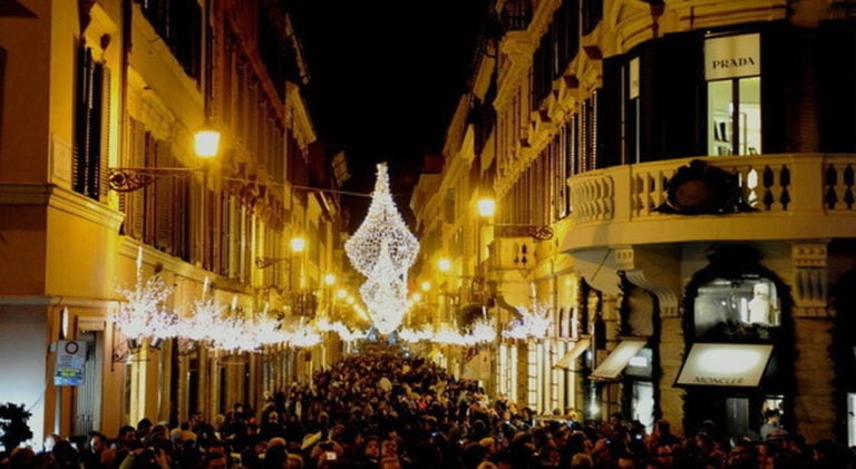 LUMINARIE DI VIA DEL CORSO