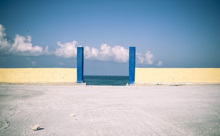 #MAXXILIVE: Vasco Brondi racconta le fotografie di Luigi Ghirri