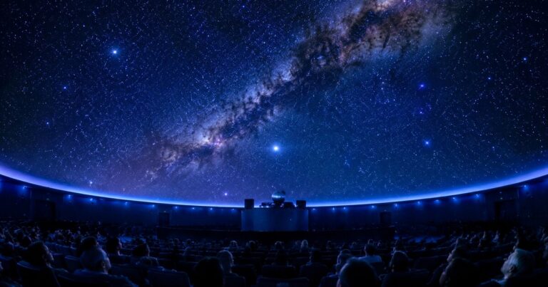 Cupola stellata del Planetario di Roma durante uno spettacolo