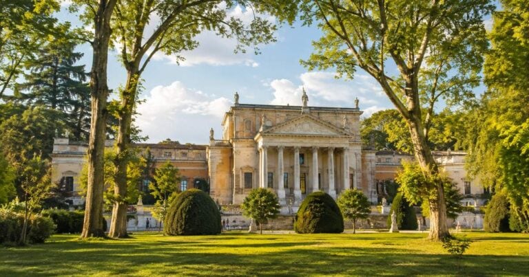 Villa Torlonia a Roma con il parco storico