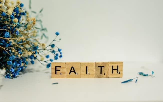 2222 angel number meaning faith sign
