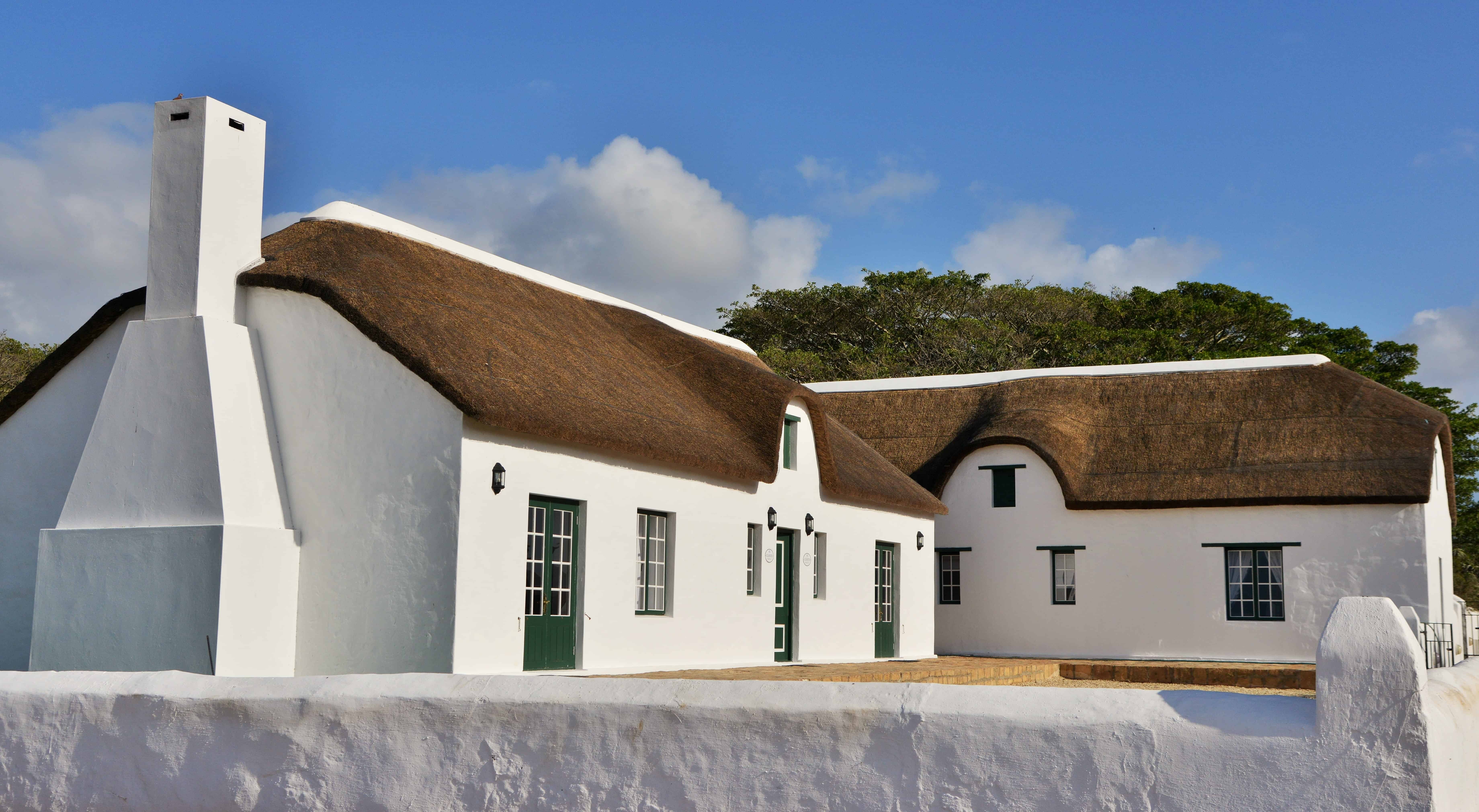 Accommodation-Cloete-Suites-12