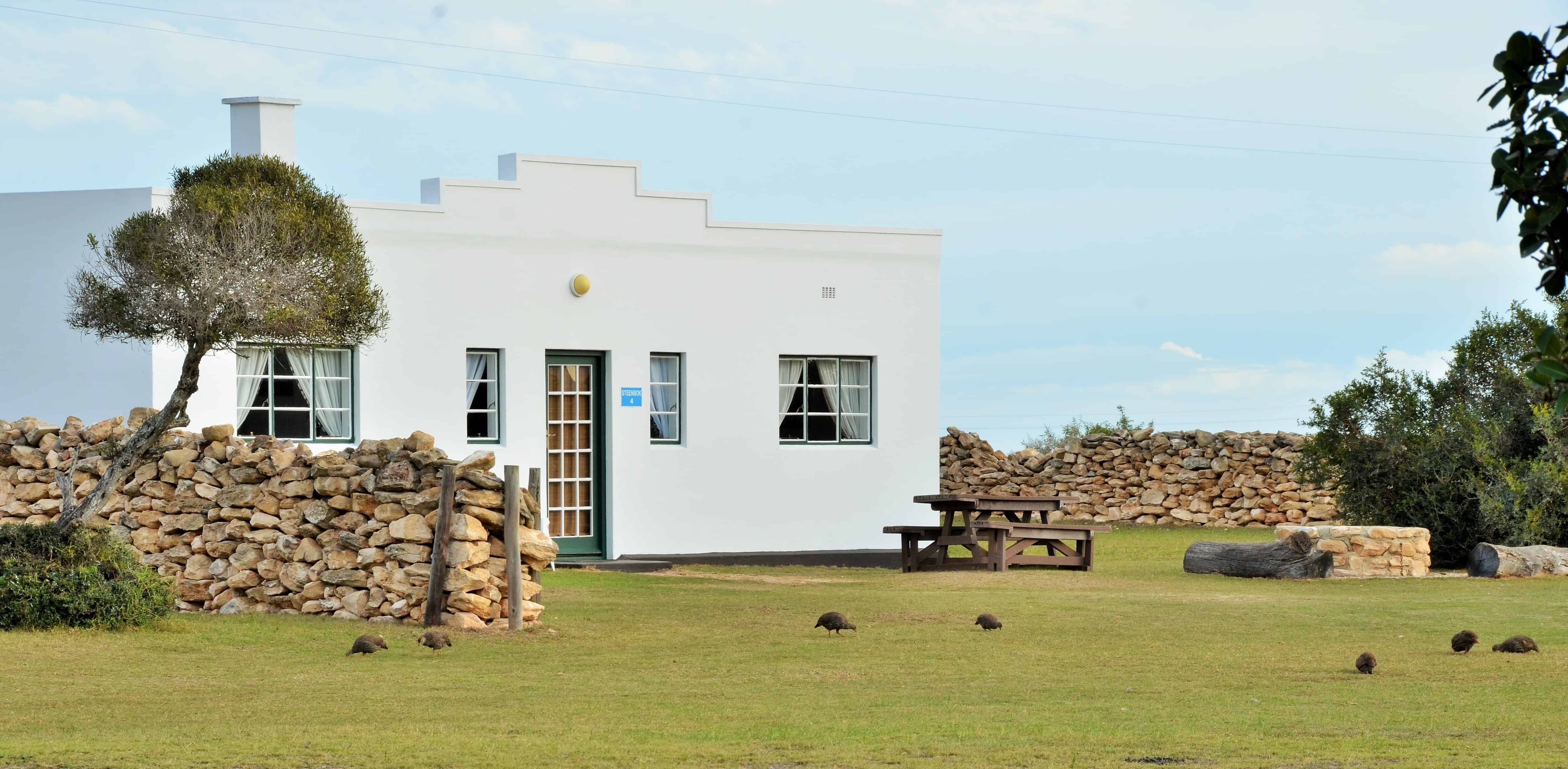 Accommodation-Equipped-cottage-2