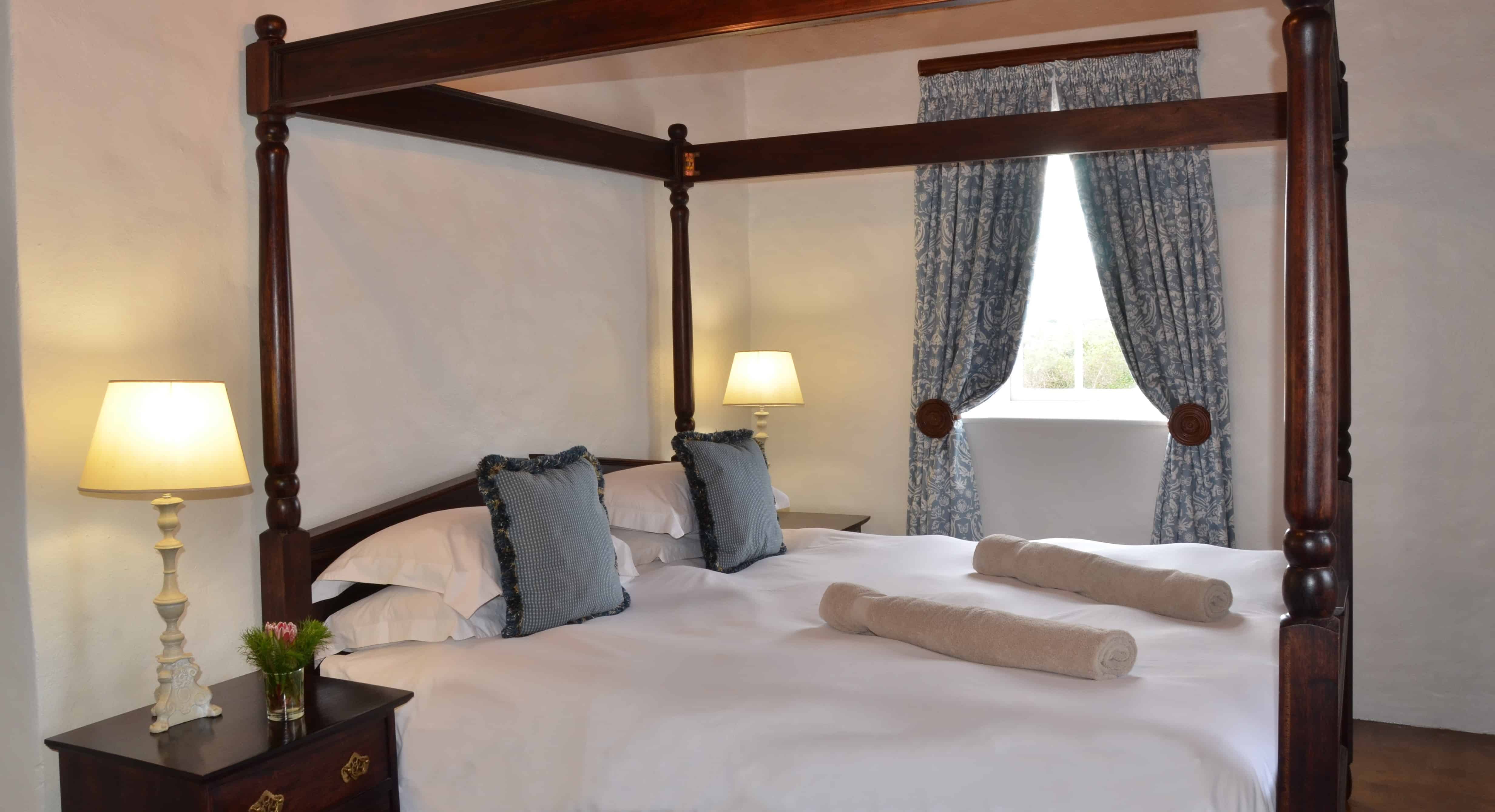 Accommodation-Vlei-Cottage-Double-room
