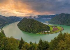 Foto: Donau © Bild von haerdirolf auf Pixabay