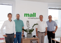 Foto: Auf dem Bild von links nach rechts: Henrik Zupanc, Ing. Karl Gasser, Vertriebsleiter Prok. Ing. Heinz Schnabl und Ing. Robert Glabutschnig. (Mall GmbH, Foto: Februar 2020)