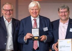 Bild: Rudolf-Diesel-Medaille für Hans Beckhoff (Mitte) © Dominik Wagner, Eichmeister Kreativagentur