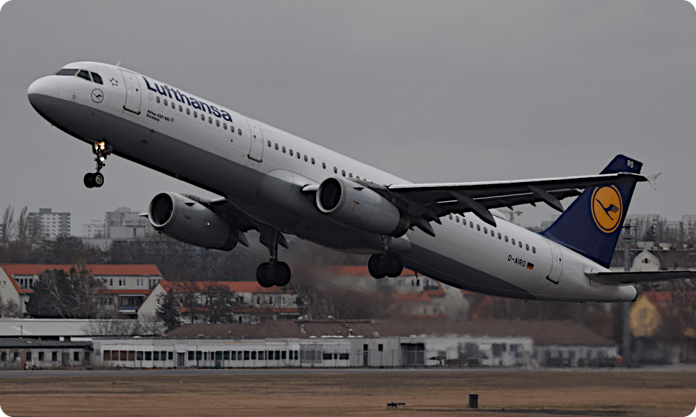 Lufthansa is among the airlines to be found at flightradar.