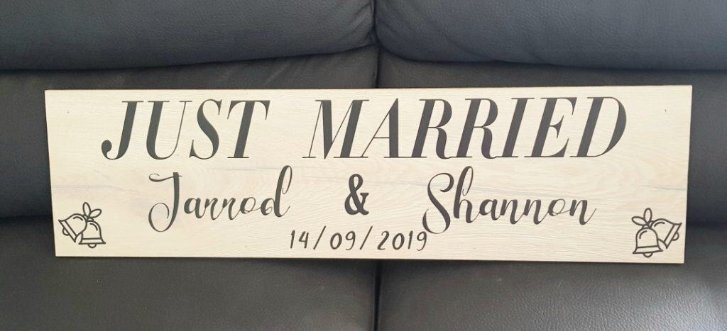 Vinyl sign made with outdoor vinyl