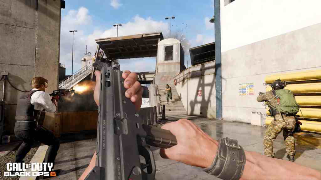 Operator Reloading the LC10 in Black Ops 6 Warzone Season 4