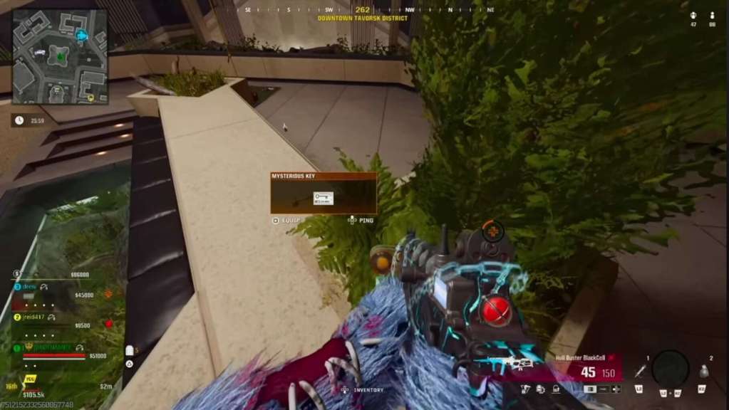 Screenshot of hidden key in Verdansk Warzone.