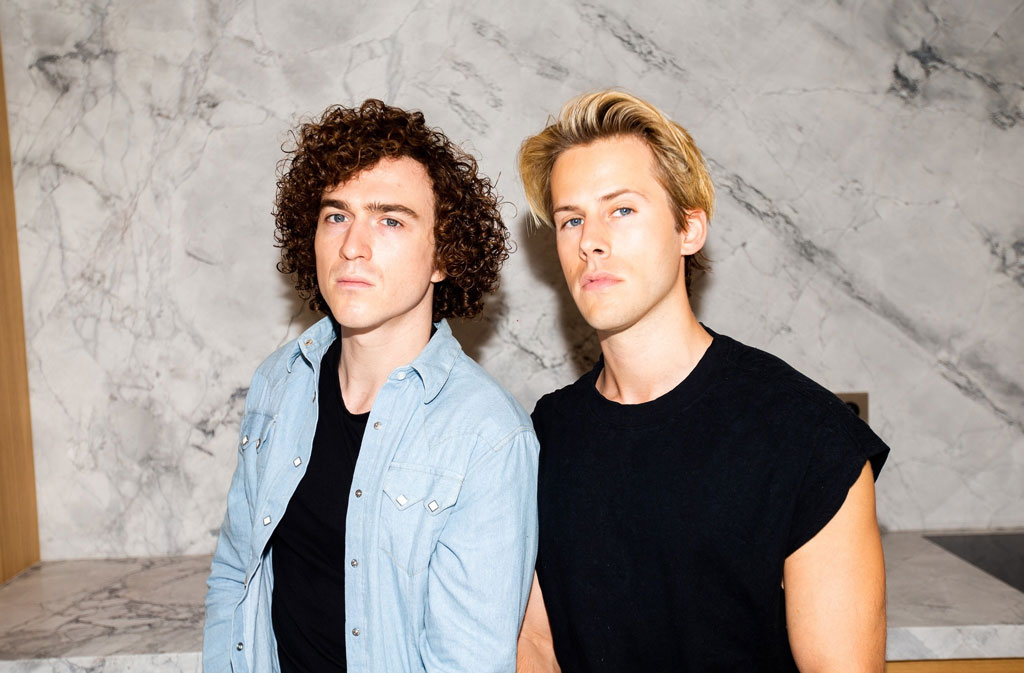 Ofenbach prépare son Summer tour avec son nouveau single "4U"