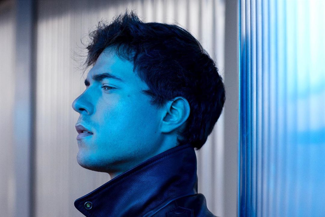Roman Kouder signe un morceau ultra sensuel avec le duo Marian Hill