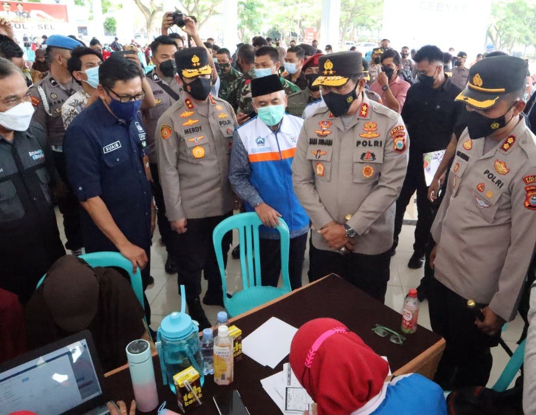 Warga Antusias Ikuti Vaksinasi