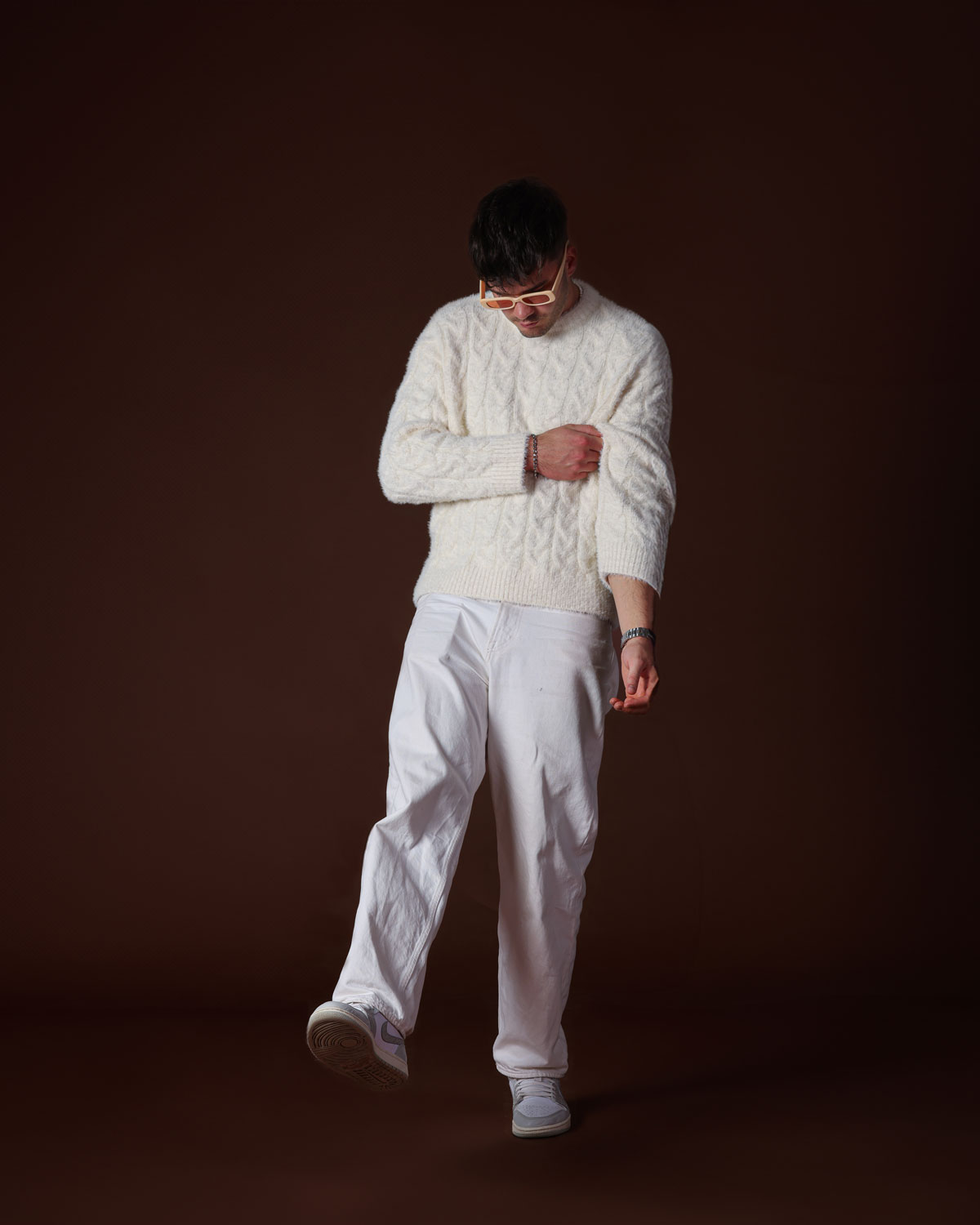 Plongée au crépuscule avec “All Night Long” de Flew