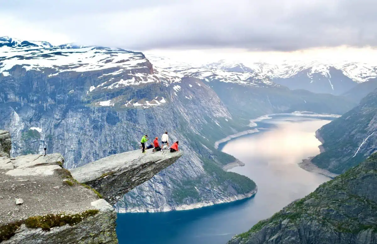 Read more about the article 8 Jaw-Dropping Viewpoints in Europe