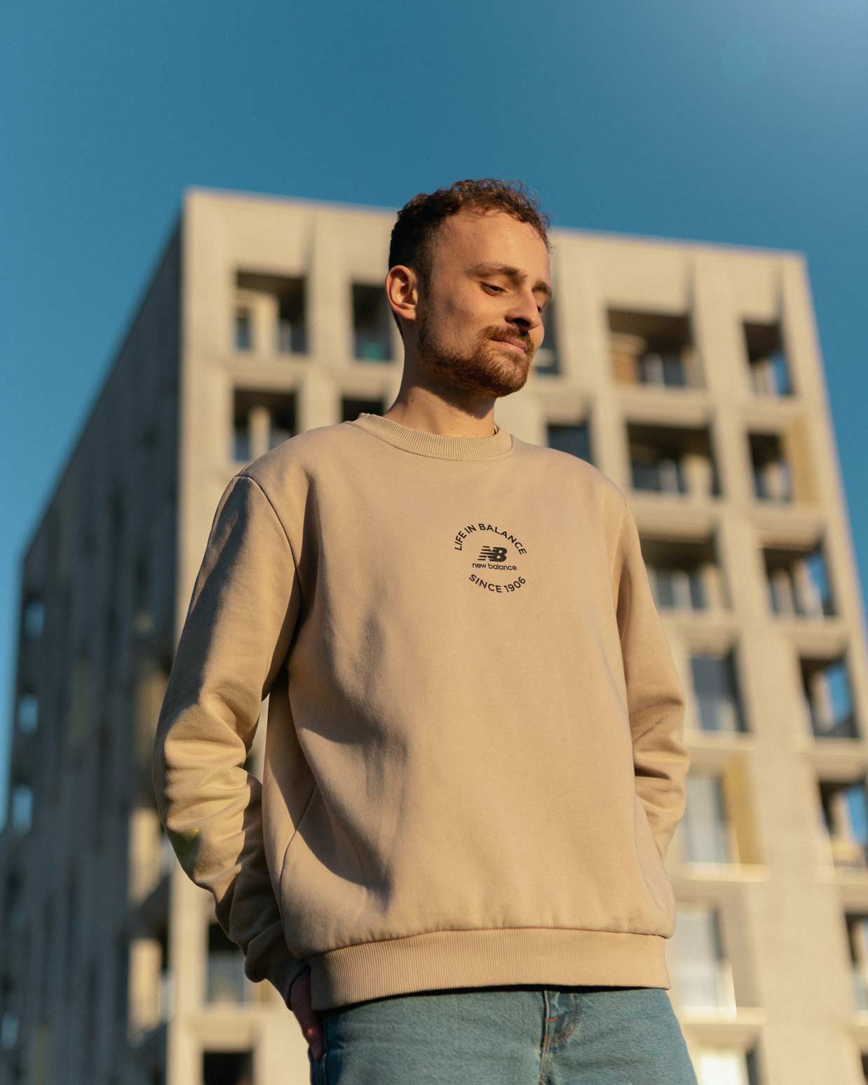 Le parisien Luca prend une nouvelle direction et signe "Head Above Water"